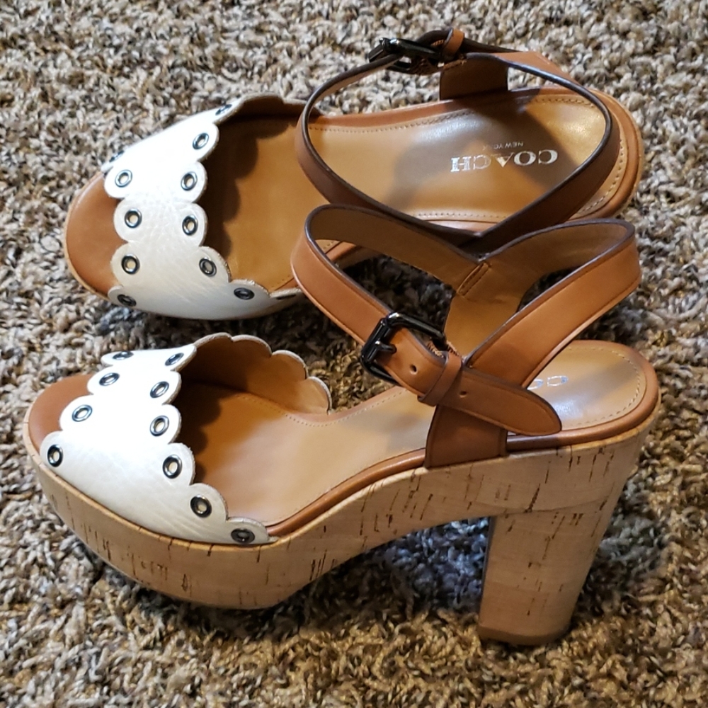 Coach platform leather white & tan sandals, 6